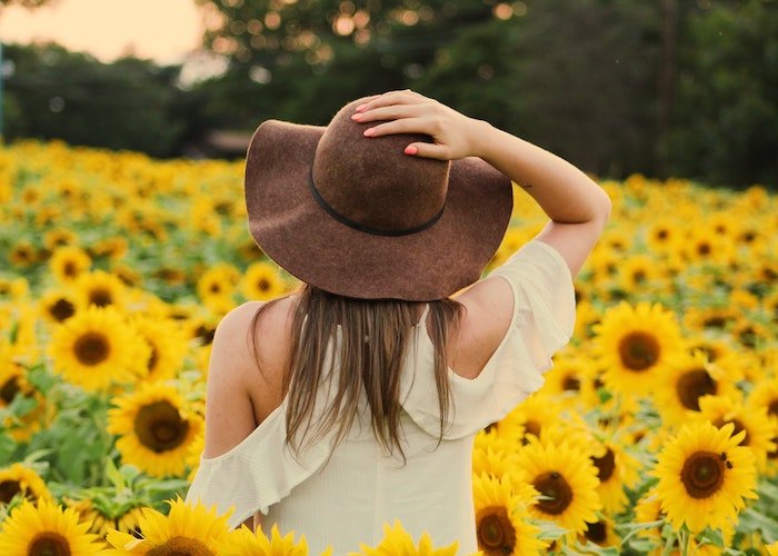 sunflower photoshoot ideas